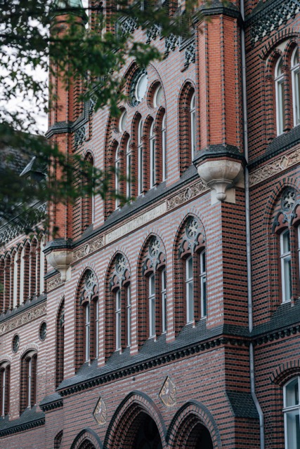 Detailansicht eines historischen Mietobjekts in Lübeck verwaltet von KontorHaus Lübeck GmbH.